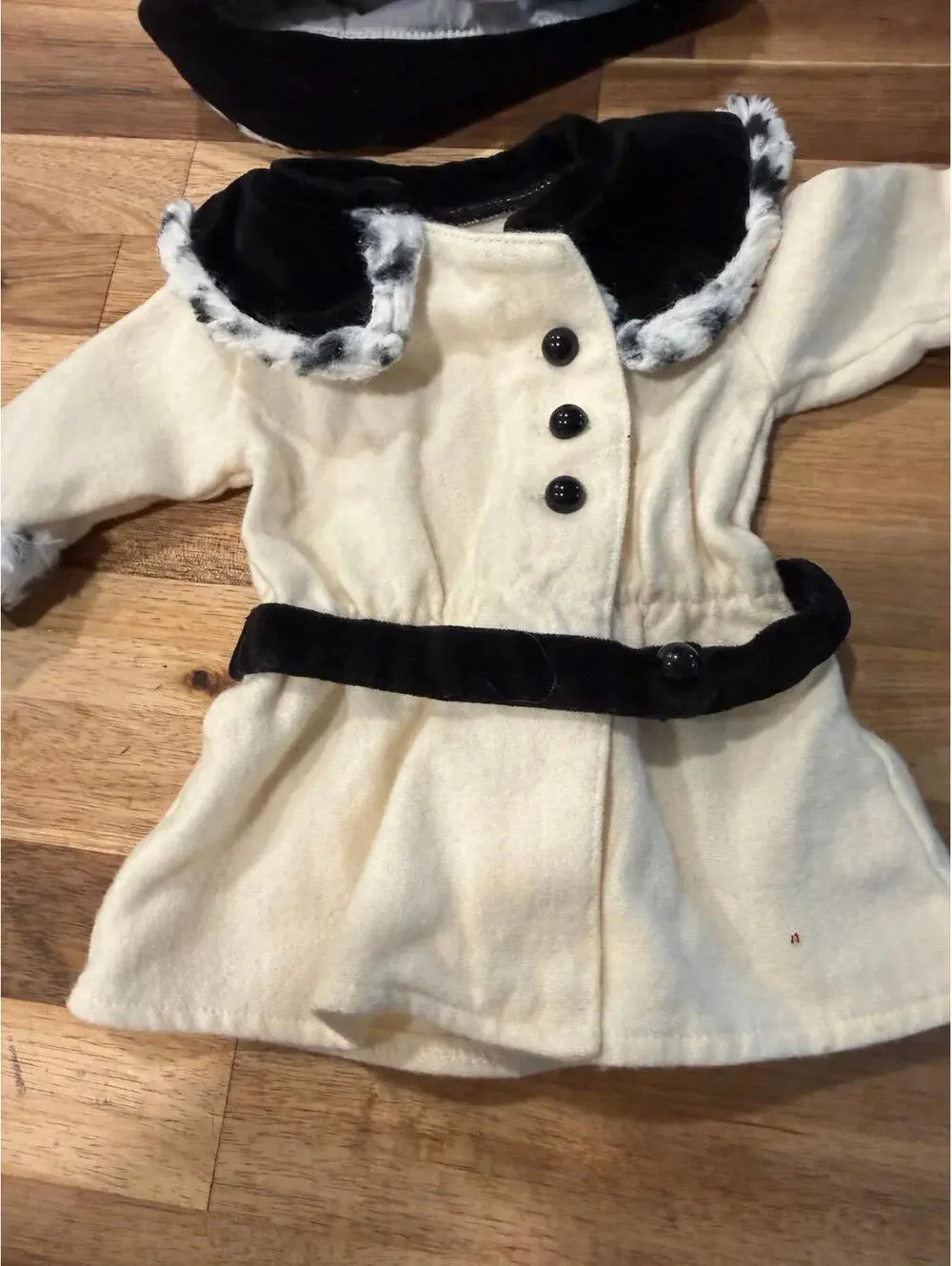 Samantha Parkington American Girl Fancy Coat Black White Fur trimmed hat A948